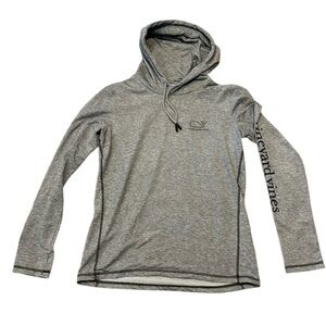 vineyard vines performance hoodie size medium